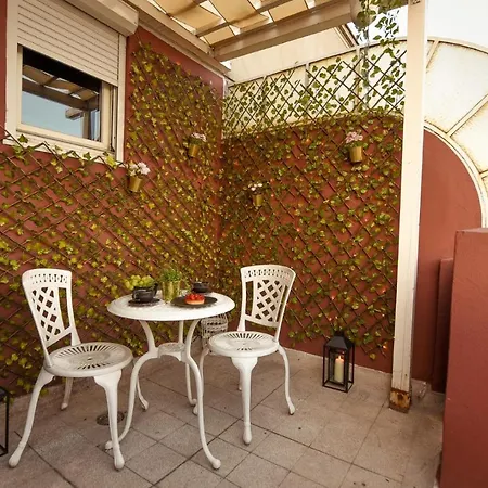 Rooftop View In - Baroque Apt. Bucharest