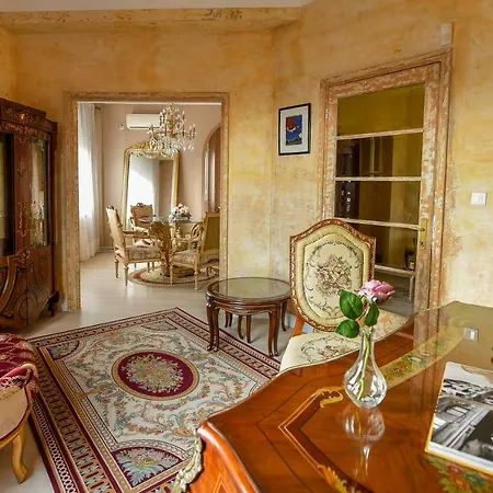 דירה Rooftop View In - Baroque Apt.